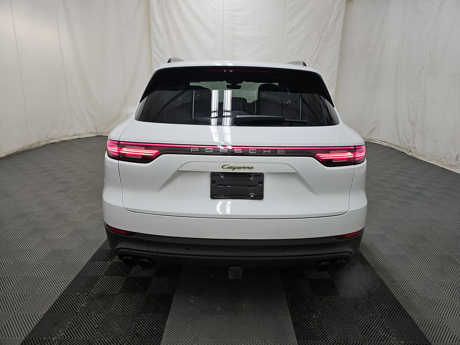 2023 Porsche Cayenne E-Hybrid Platinum Edition AWD