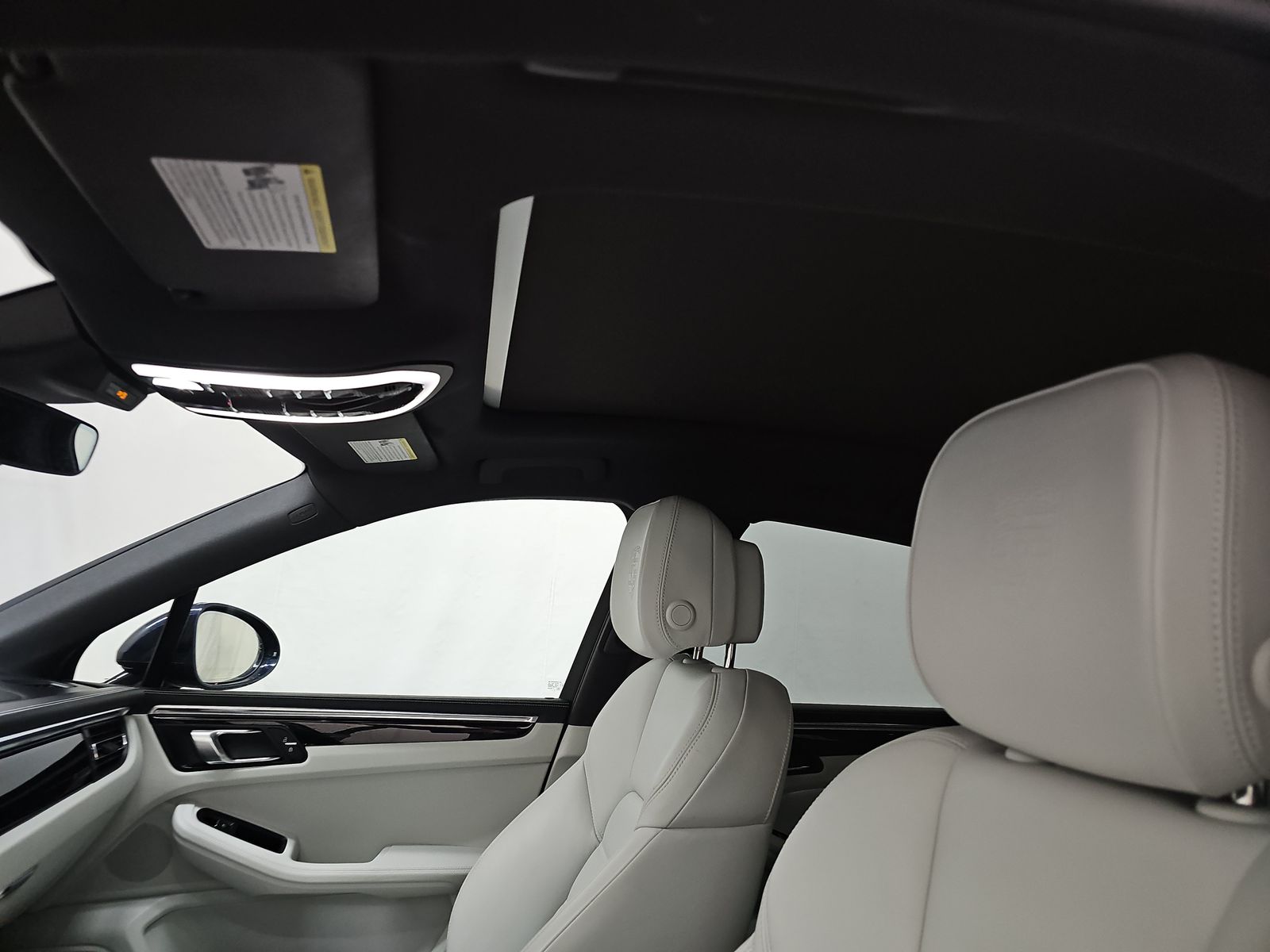 2023 Porsche Macan T AWD