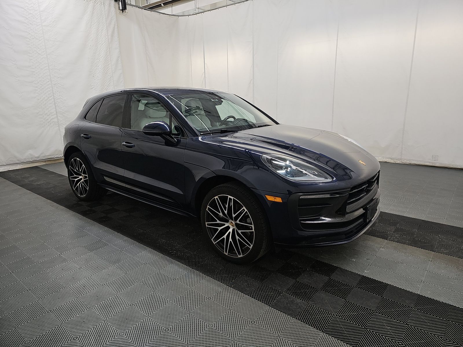 2023 Porsche Macan T AWD