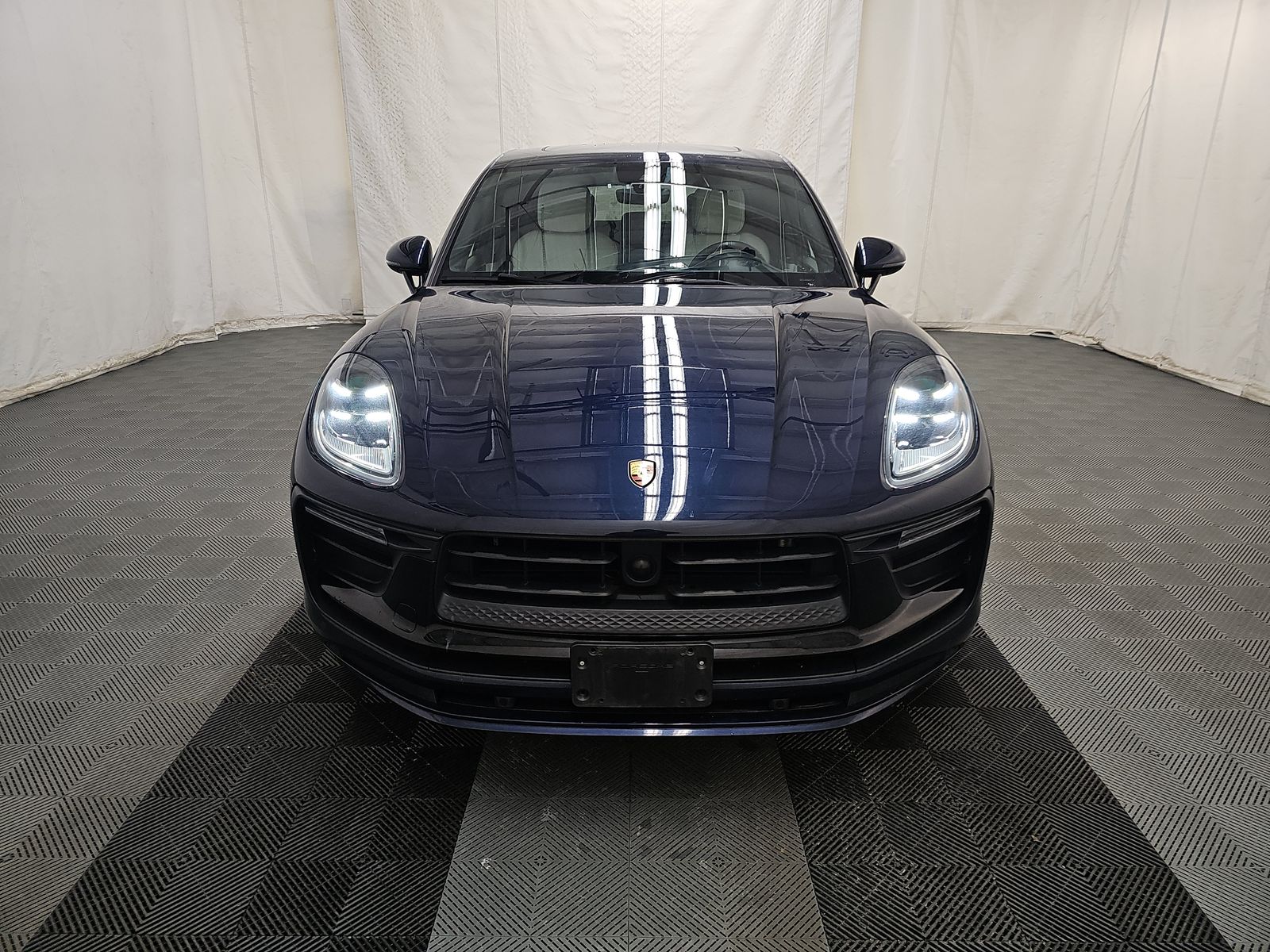 2023 Porsche Macan T AWD