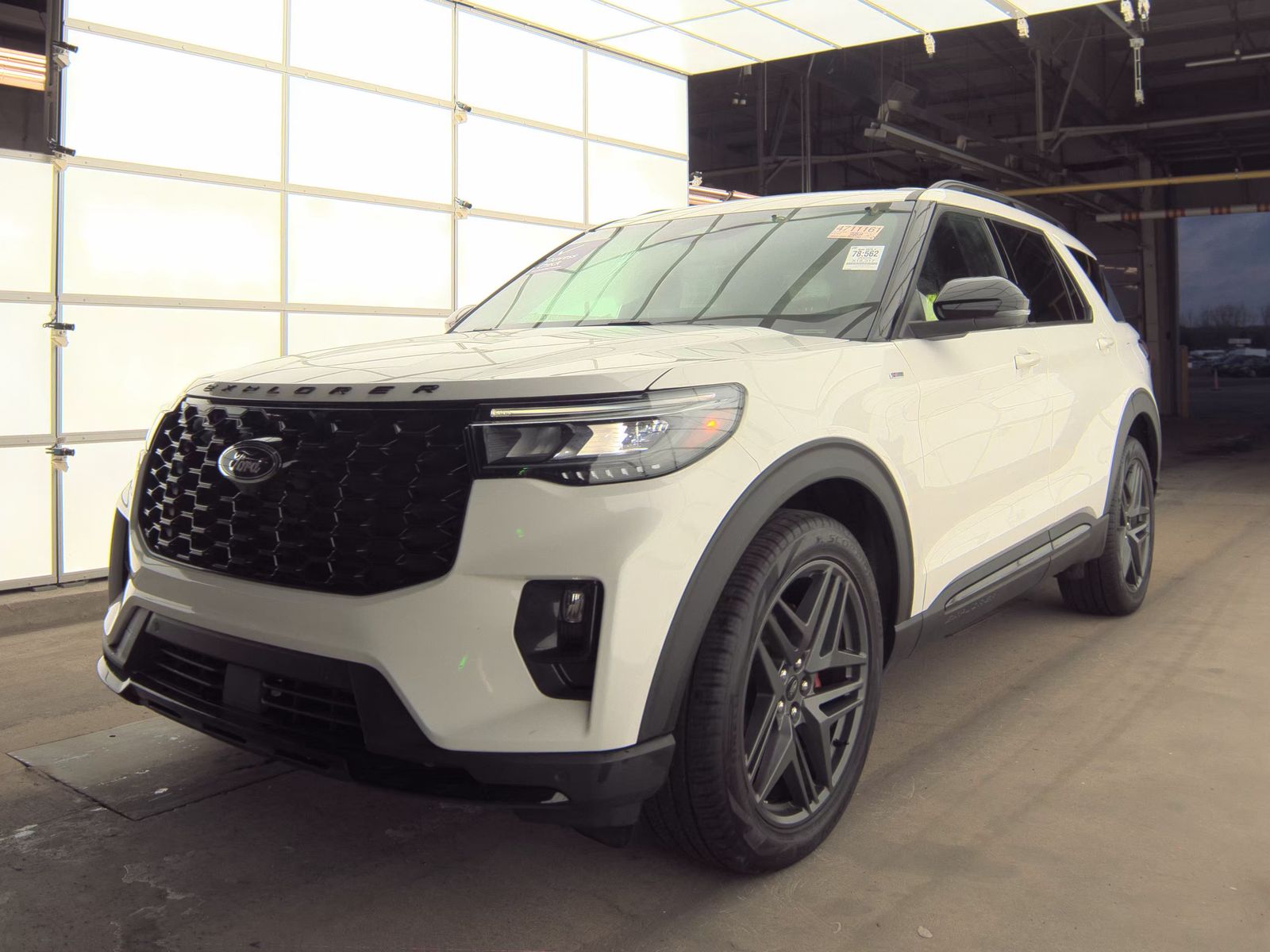 2025 Ford Explorer ST-Line AWD