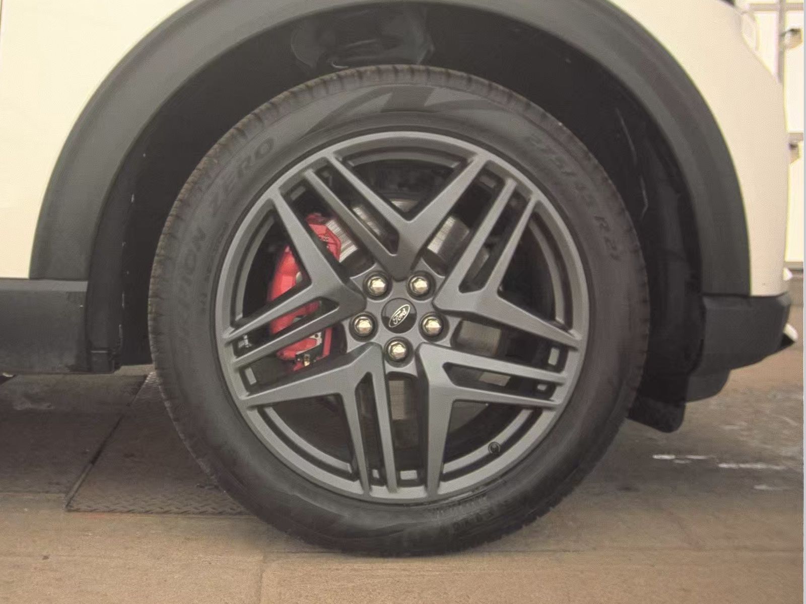 2025 Ford Explorer ST-Line AWD