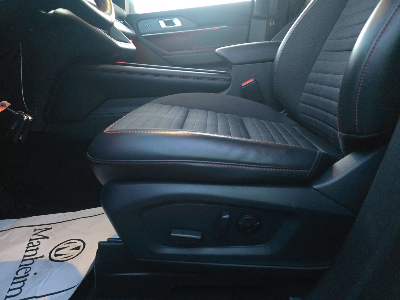 2025 Ford Explorer ST-Line AWD