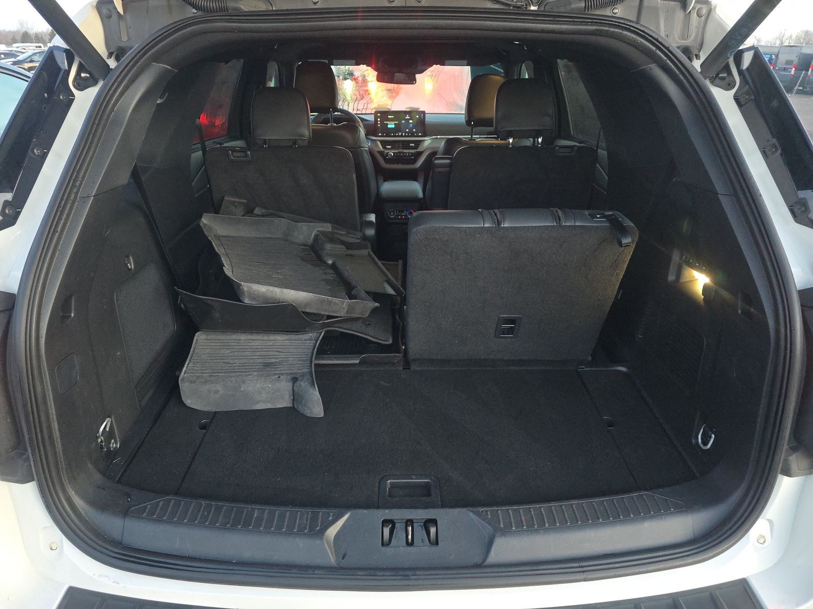 2025 Ford Explorer ST-Line AWD