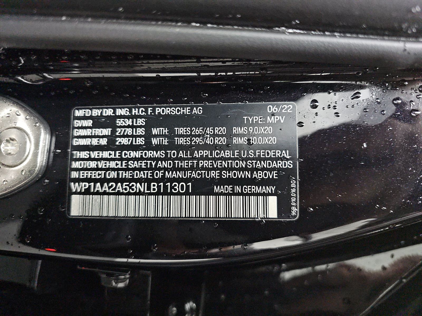 2022 Porsche Macan Base AWD