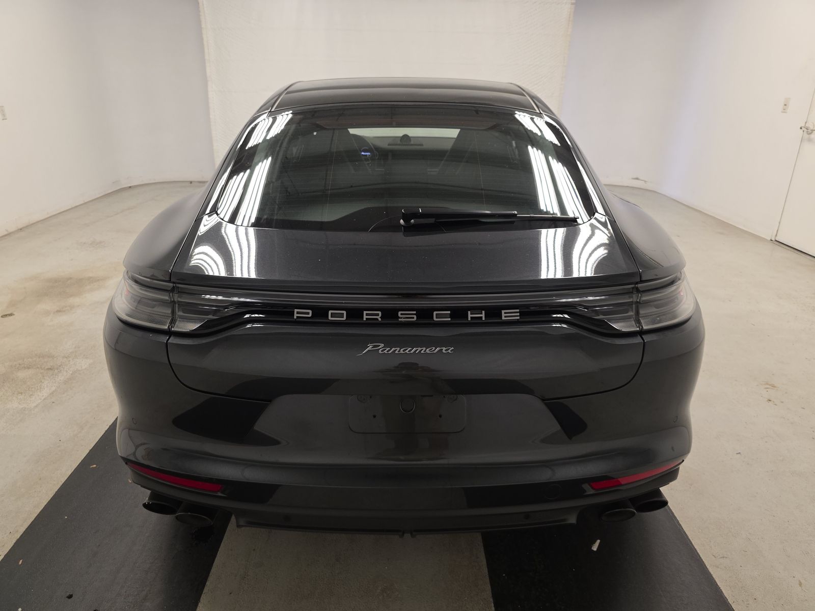 2023 Porsche Panamera Platinum Edition RWD