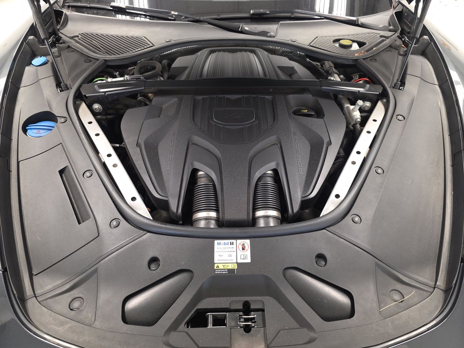 2023 Porsche Panamera Platinum Edition RWD