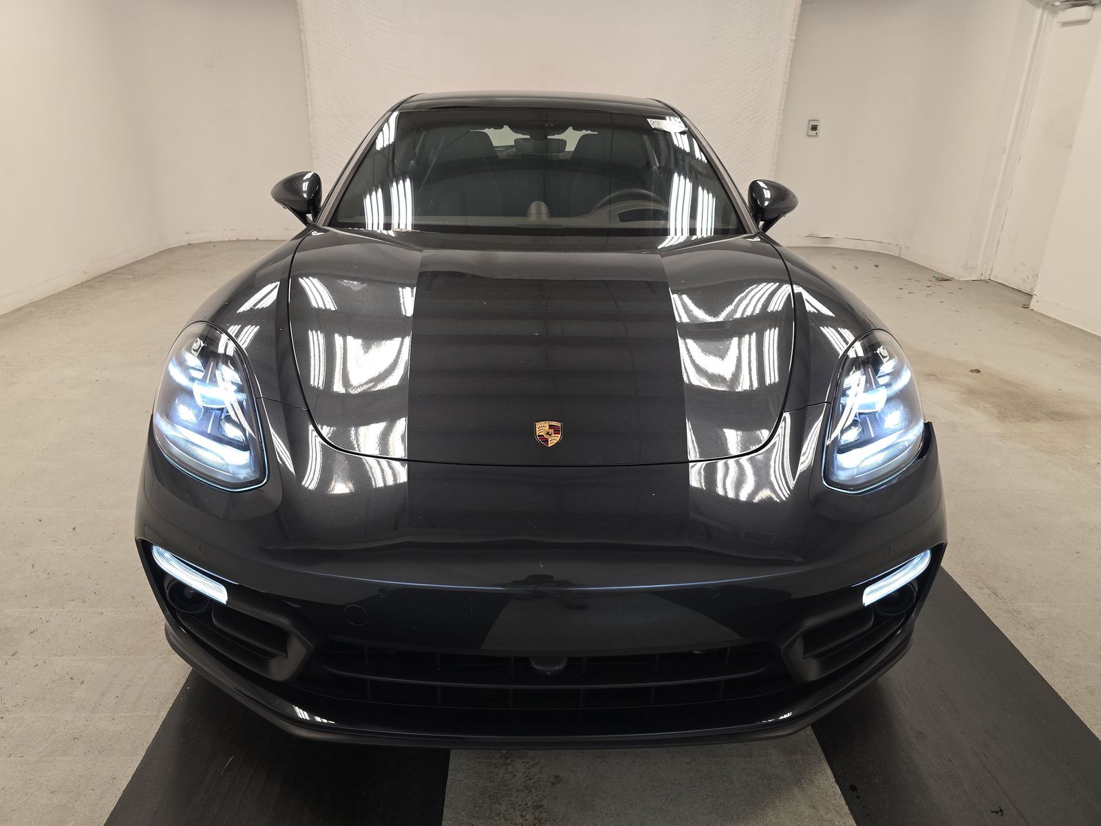 2023 Porsche Panamera Platinum Edition RWD