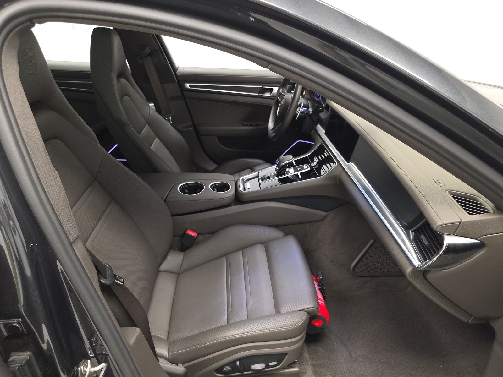 2023 Porsche Panamera Platinum Edition RWD