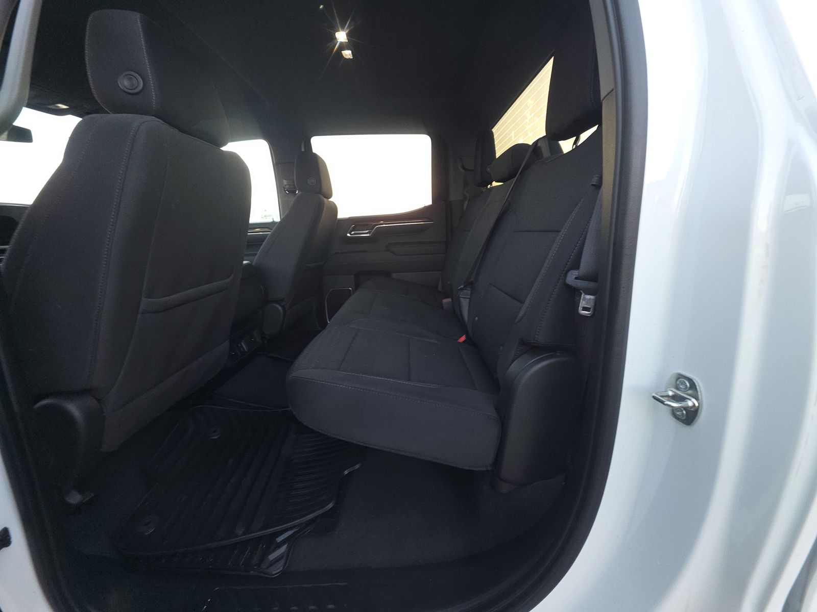 2023 Chevrolet Silverado 1500 LT AWD