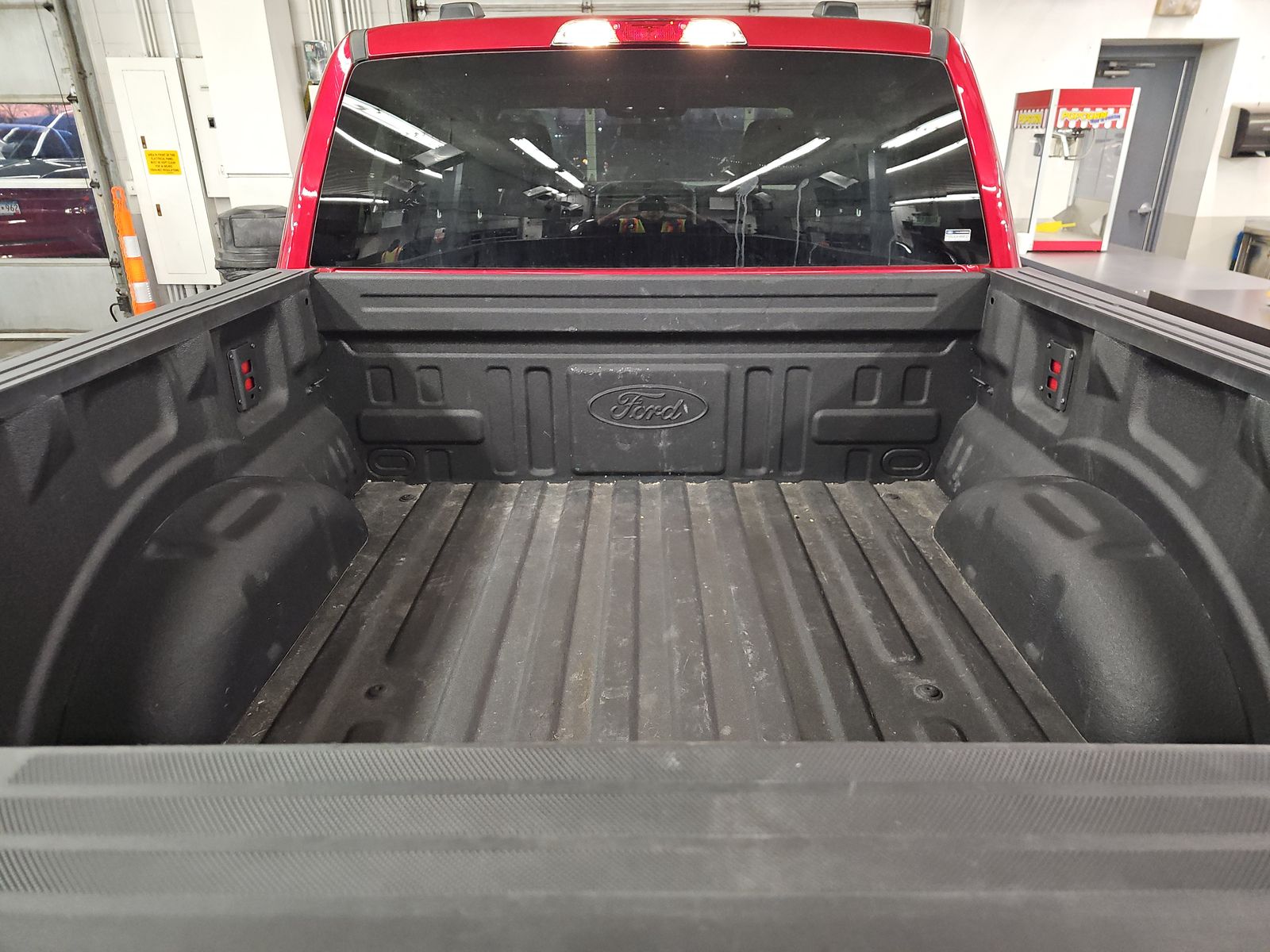 2025 Ford F-150 Hybrid XLT AWD