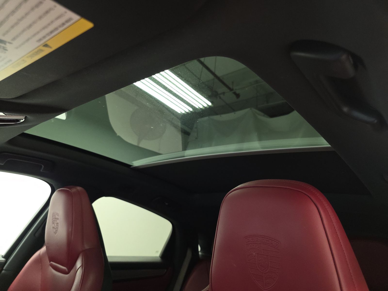 2023 Porsche Cayenne Platinum Edition AWD