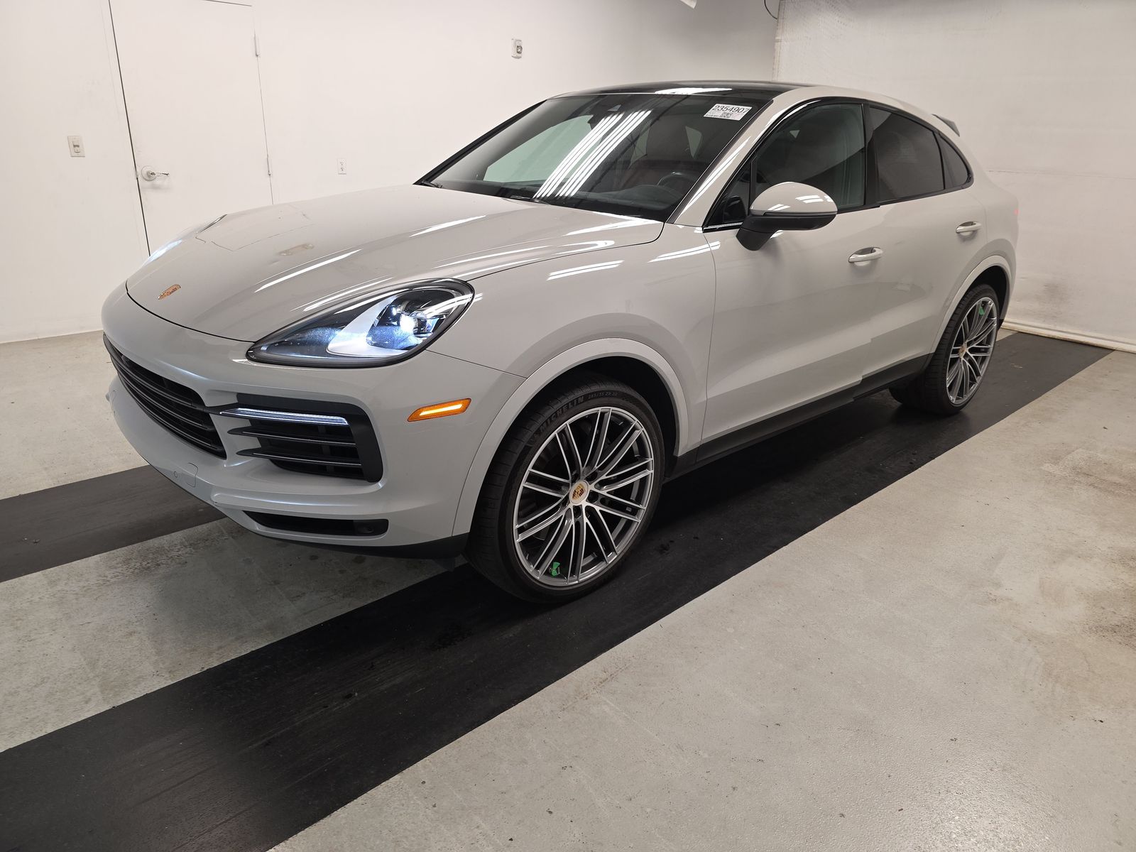 2023 Porsche Cayenne Platinum Edition AWD