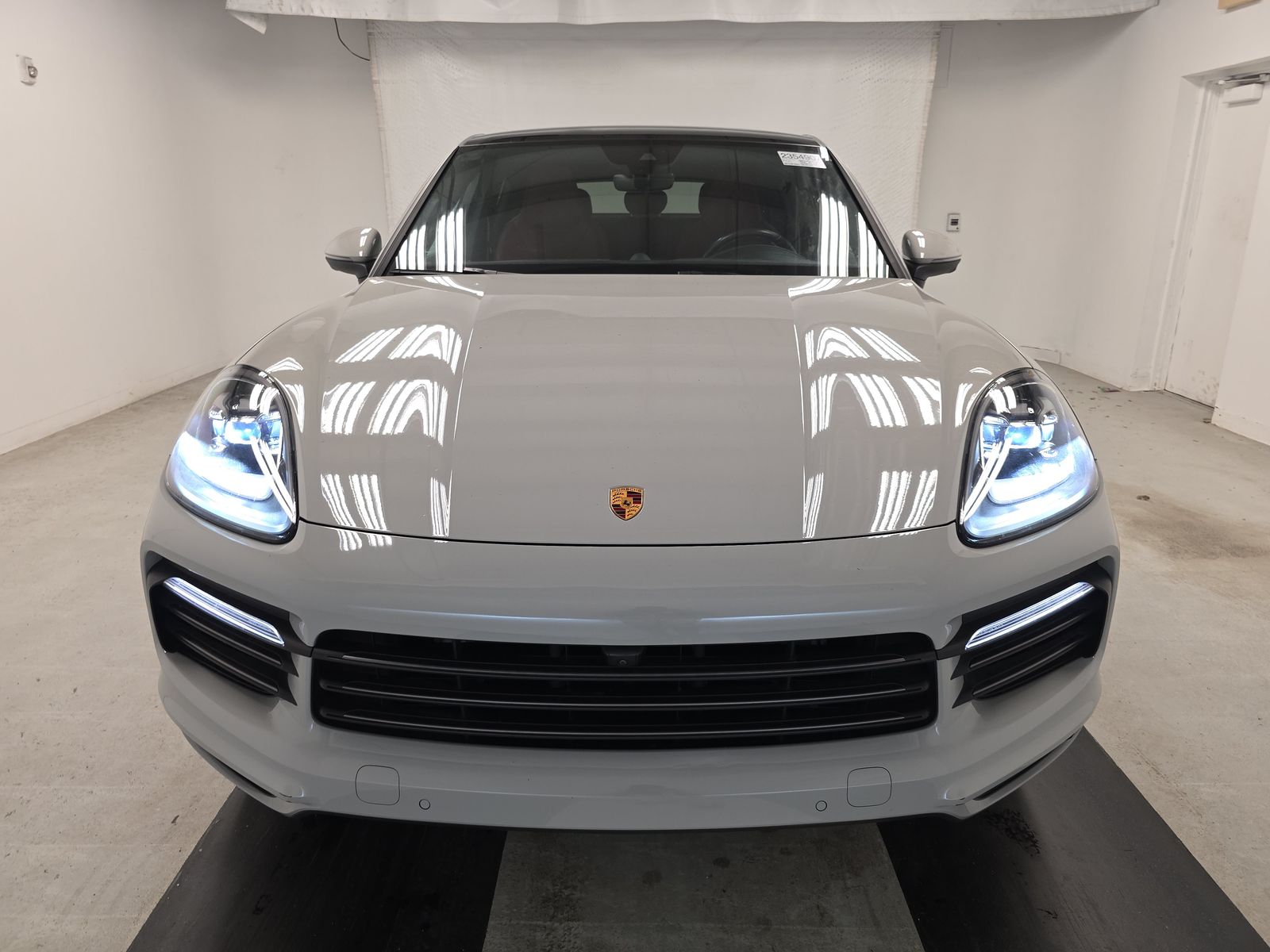 2023 Porsche Cayenne Platinum Edition AWD
