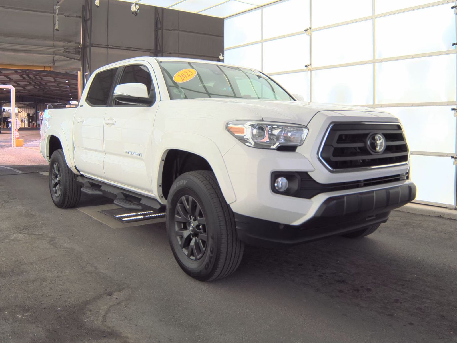 2023 Toyota Tacoma SR5 AWD