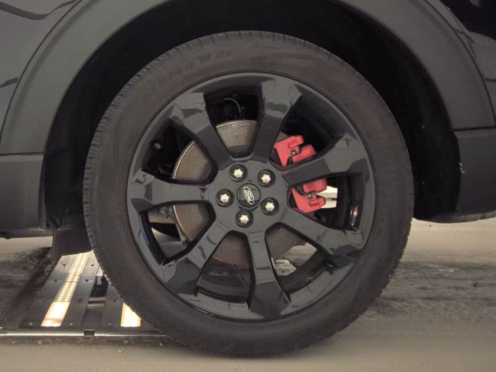 2024 Ford Explorer ST AWD