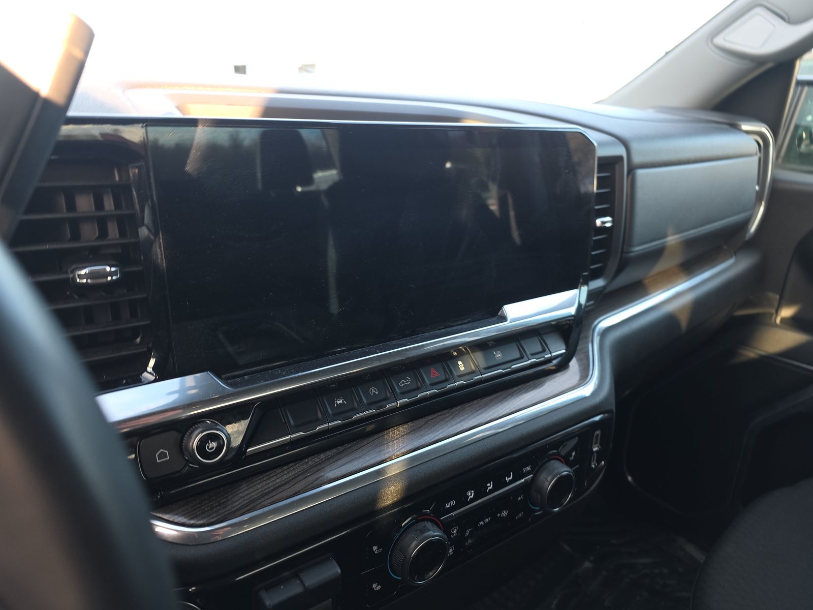 2025 Chevrolet Silverado 1500 LT AWD