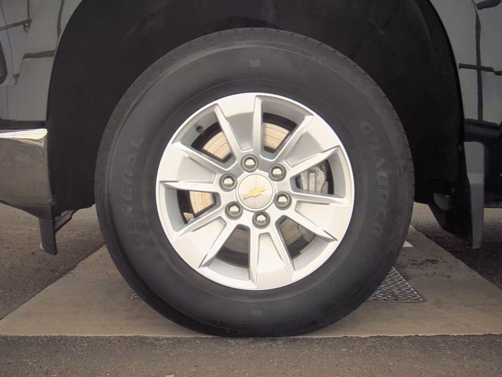 2023 Chevrolet Silverado 1500 LT AWD