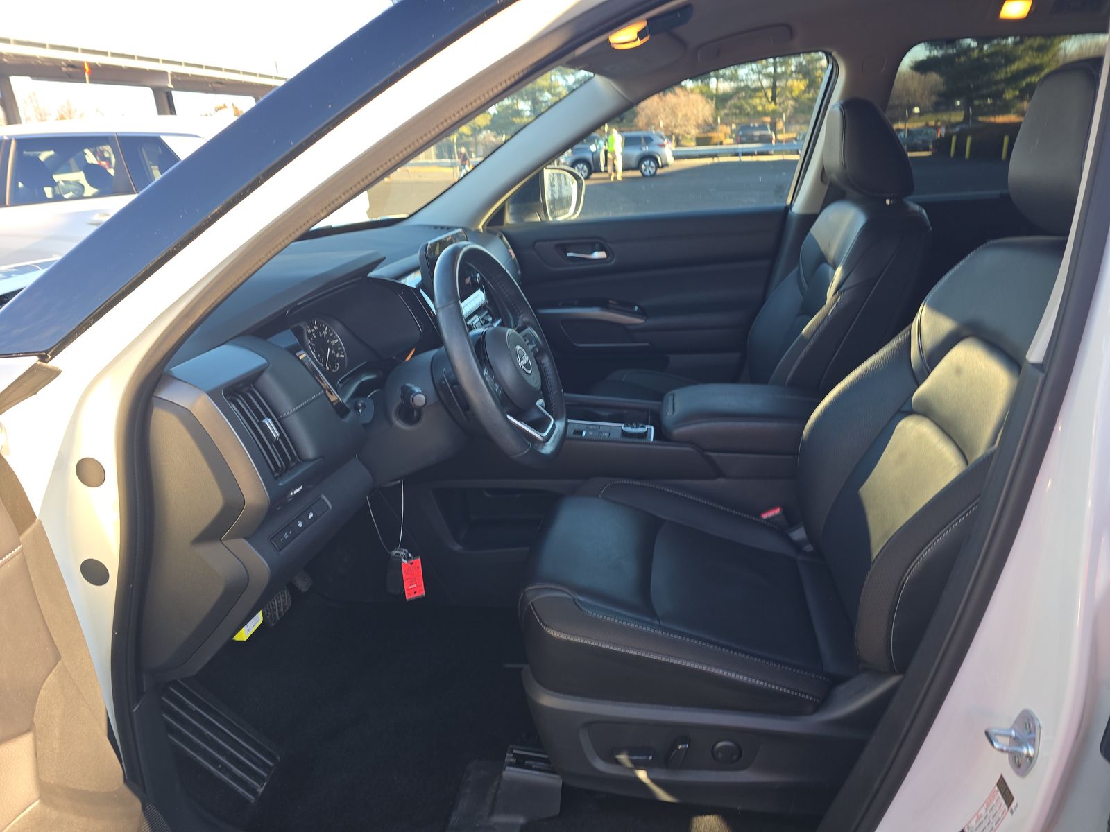 2023 Nissan Pathfinder SL AWD