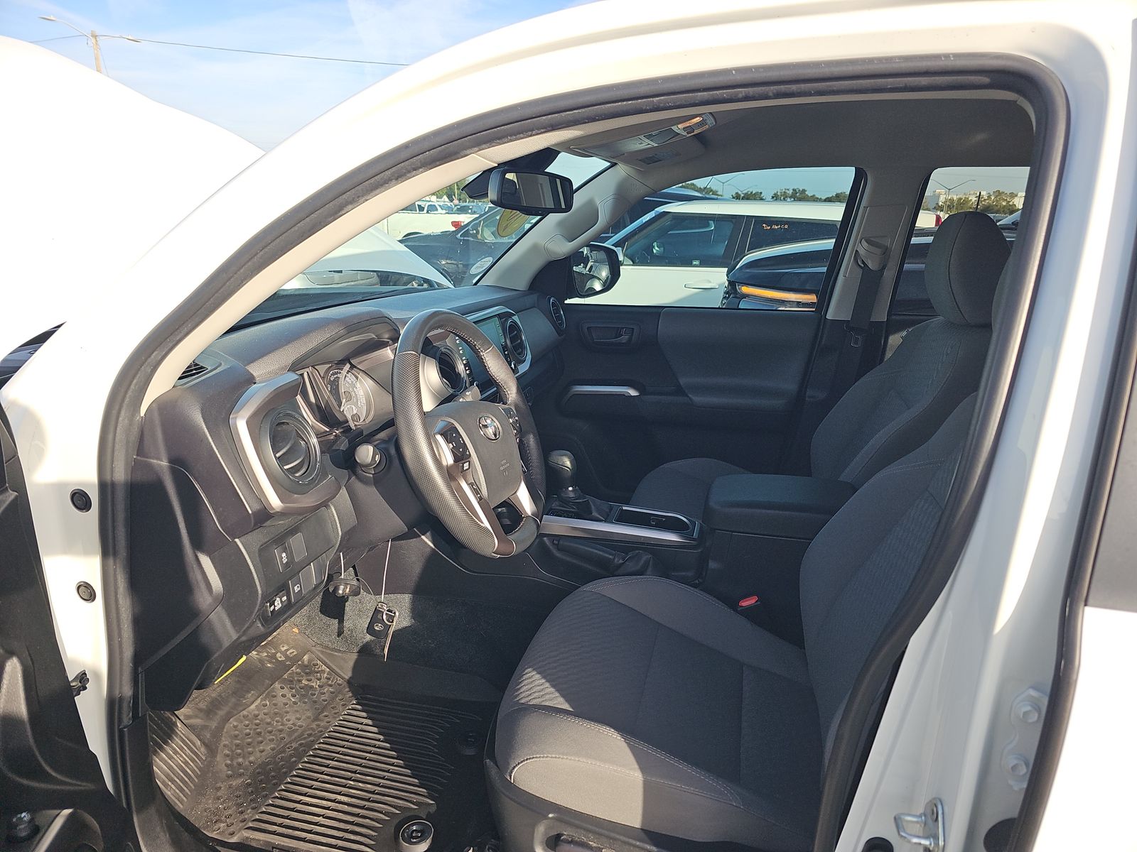 2023 Toyota Tacoma SR5 AWD