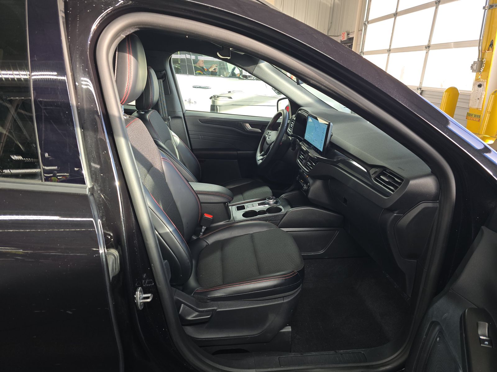 2025 Ford Escape ST-Line AWD