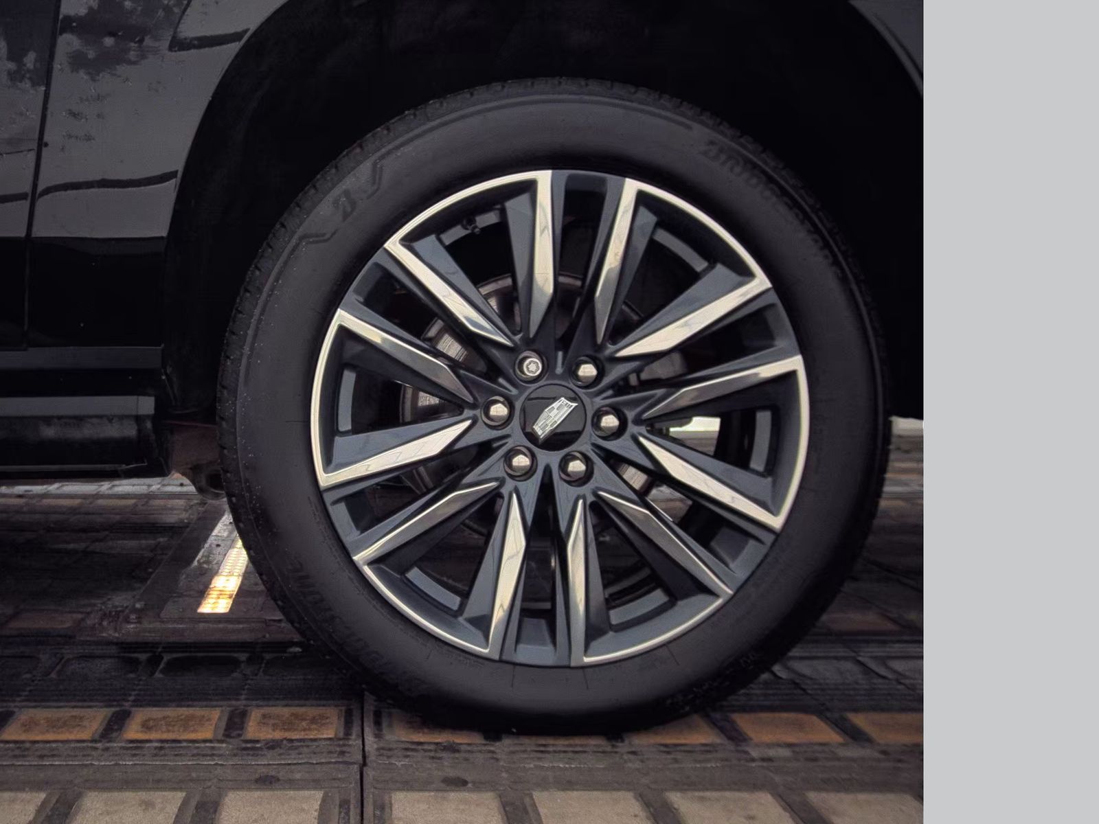 2022 Cadillac Escalade ESV Sport AWD