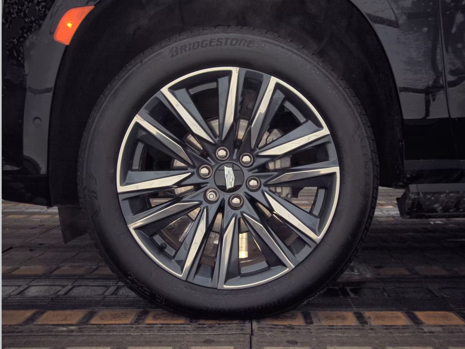 2022 Cadillac Escalade ESV Sport AWD