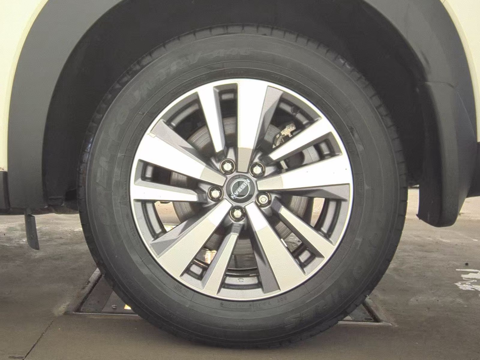 2023 Nissan Pathfinder SL AWD