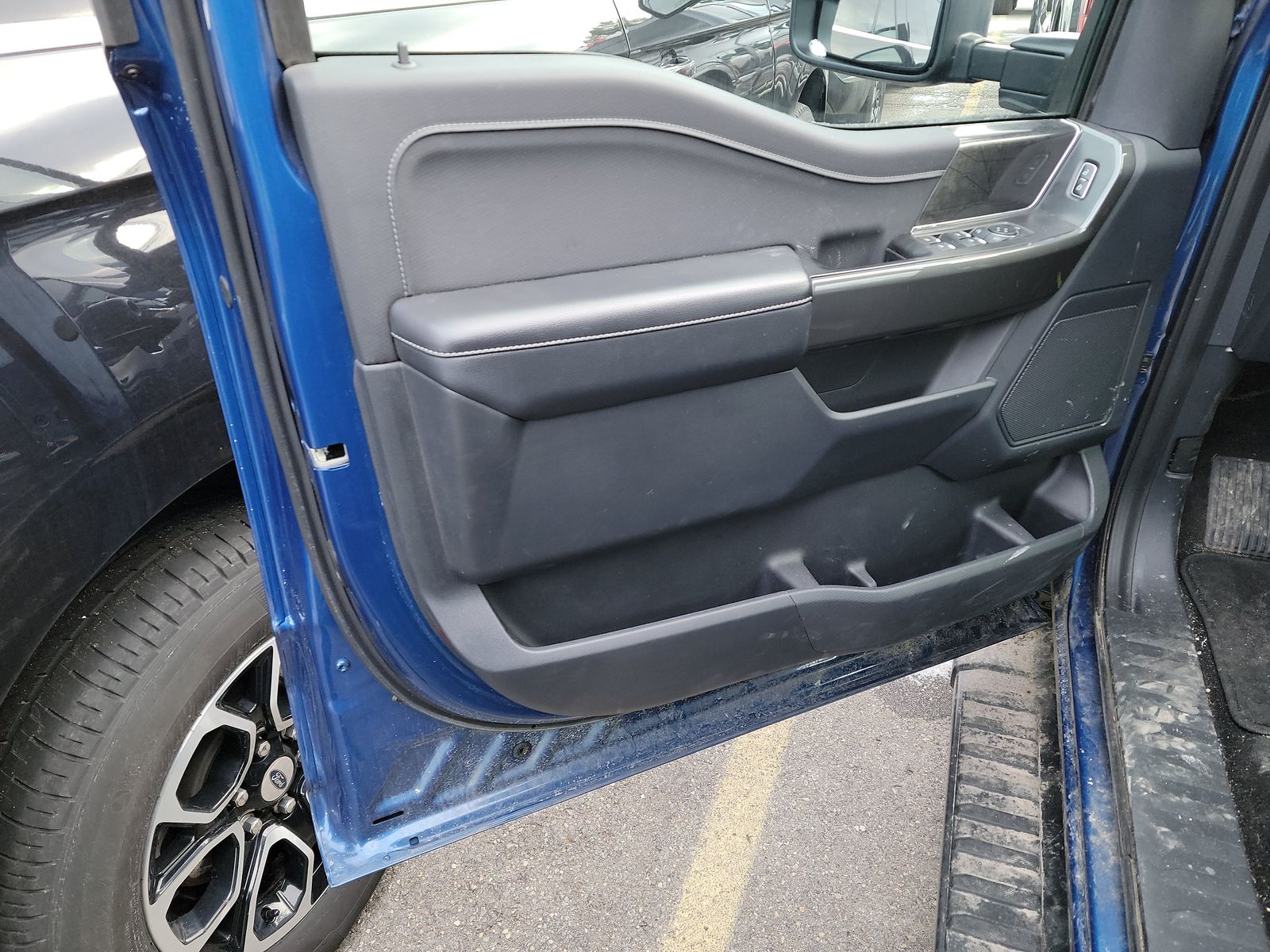 2022 Ford F-150 XLT AWD