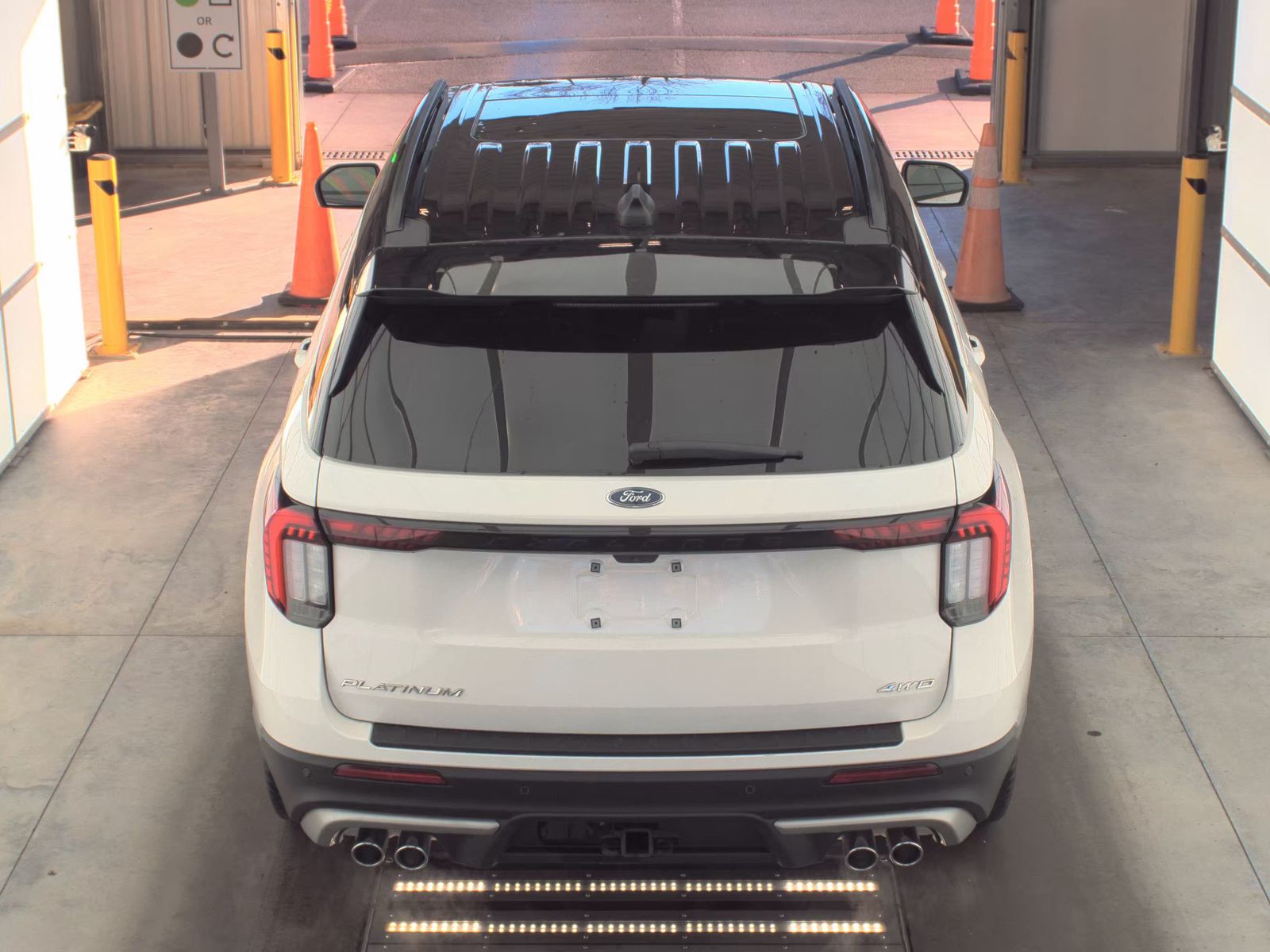 2025 Ford Explorer Platinum AWD