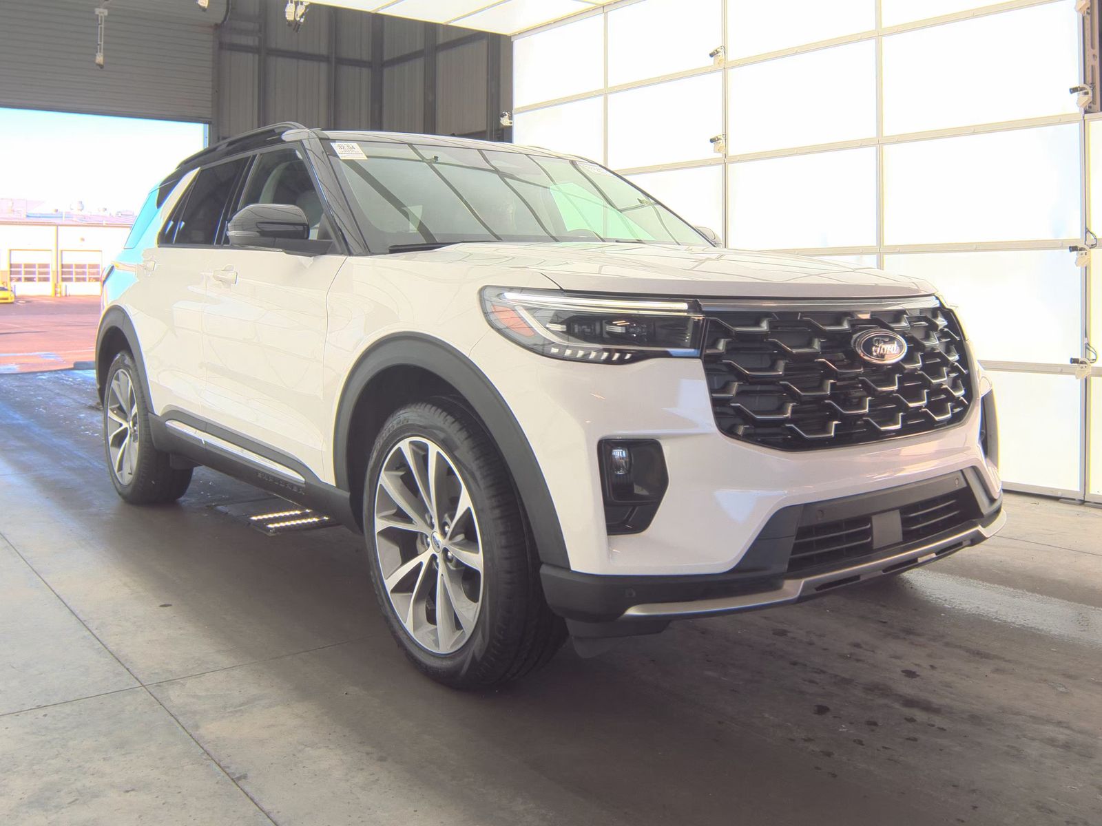 2025 Ford Explorer Platinum AWD