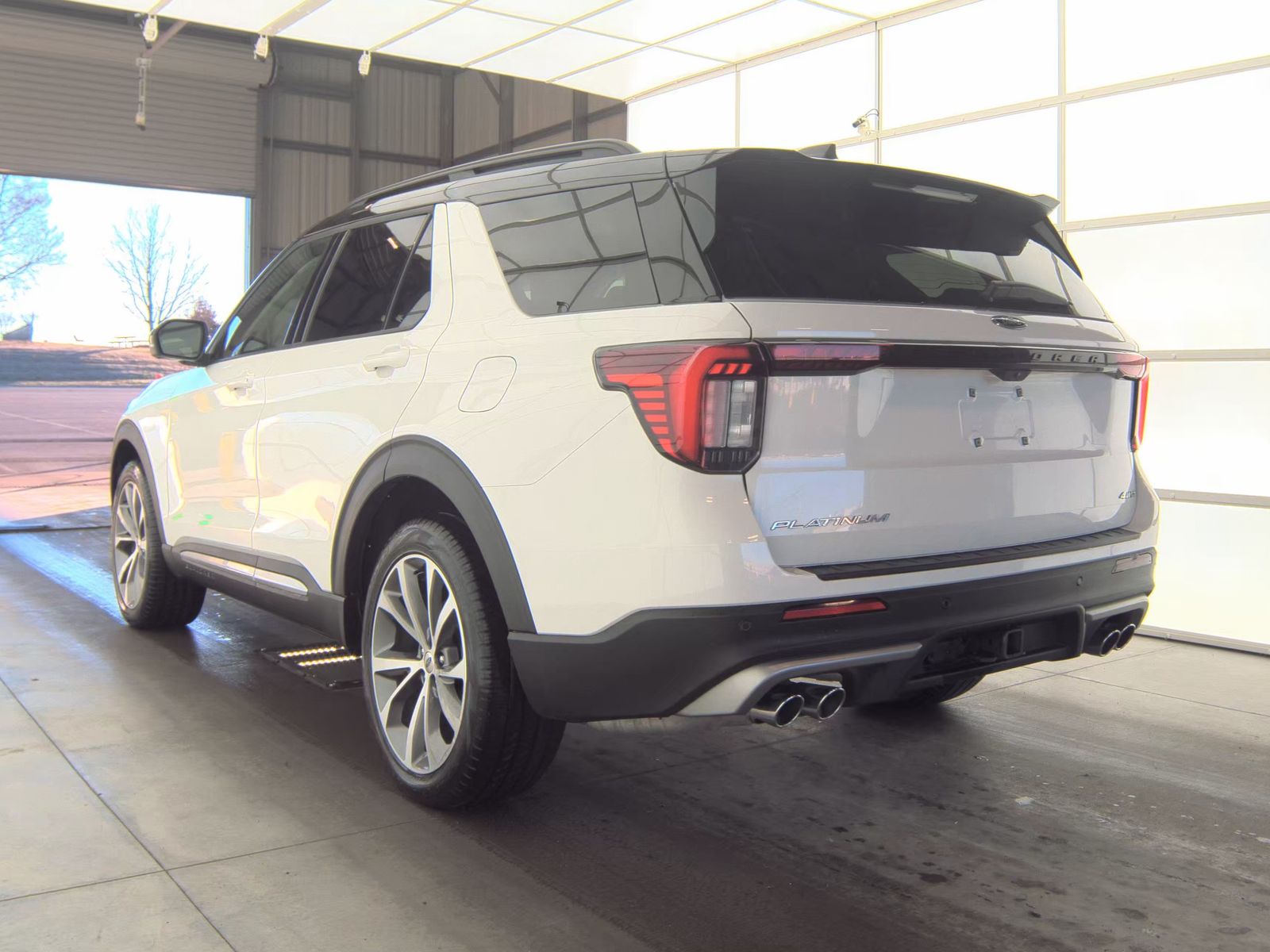 2025 Ford Explorer Platinum AWD