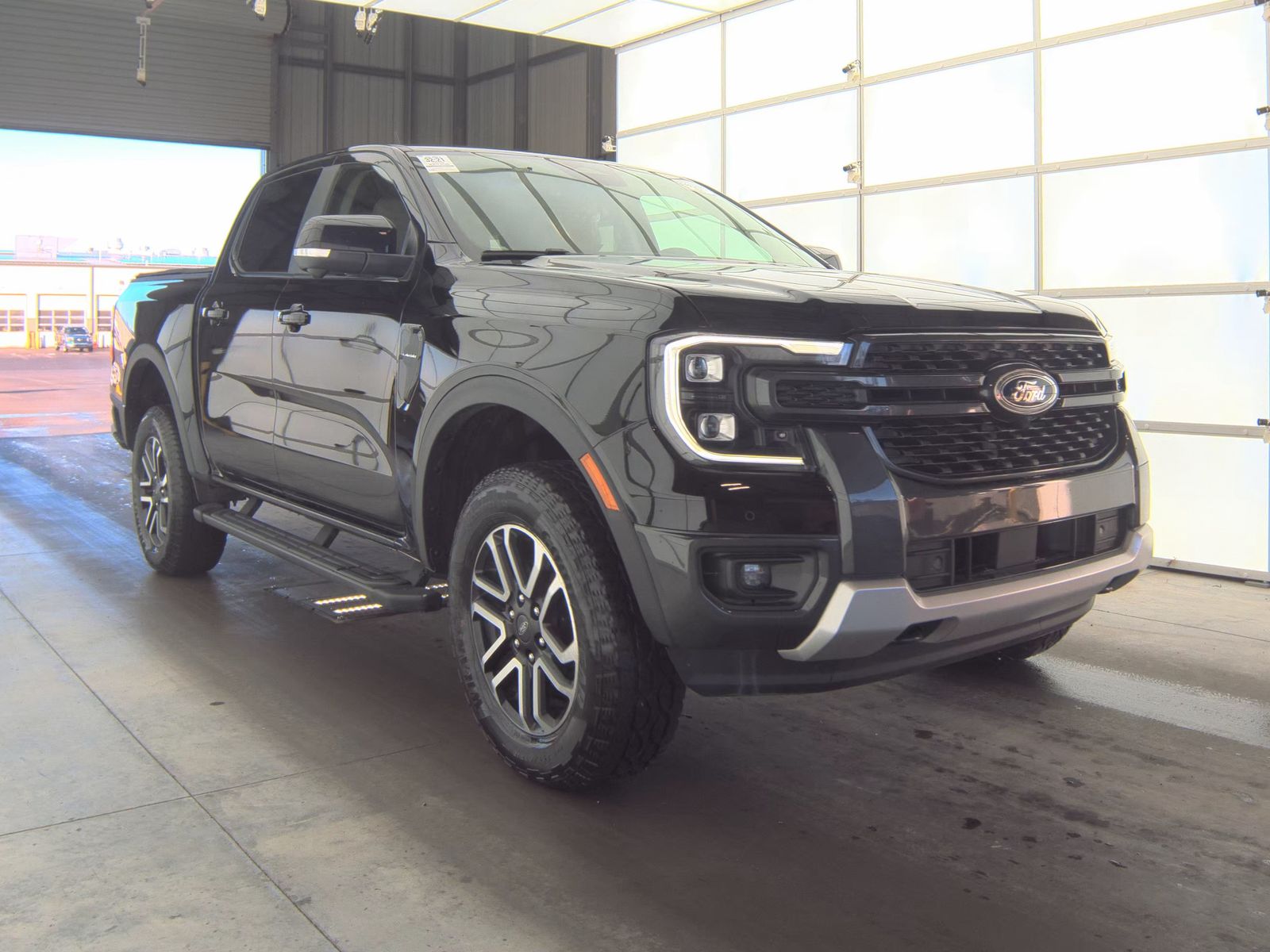 2025 Ford Ranger LARIAT AWD