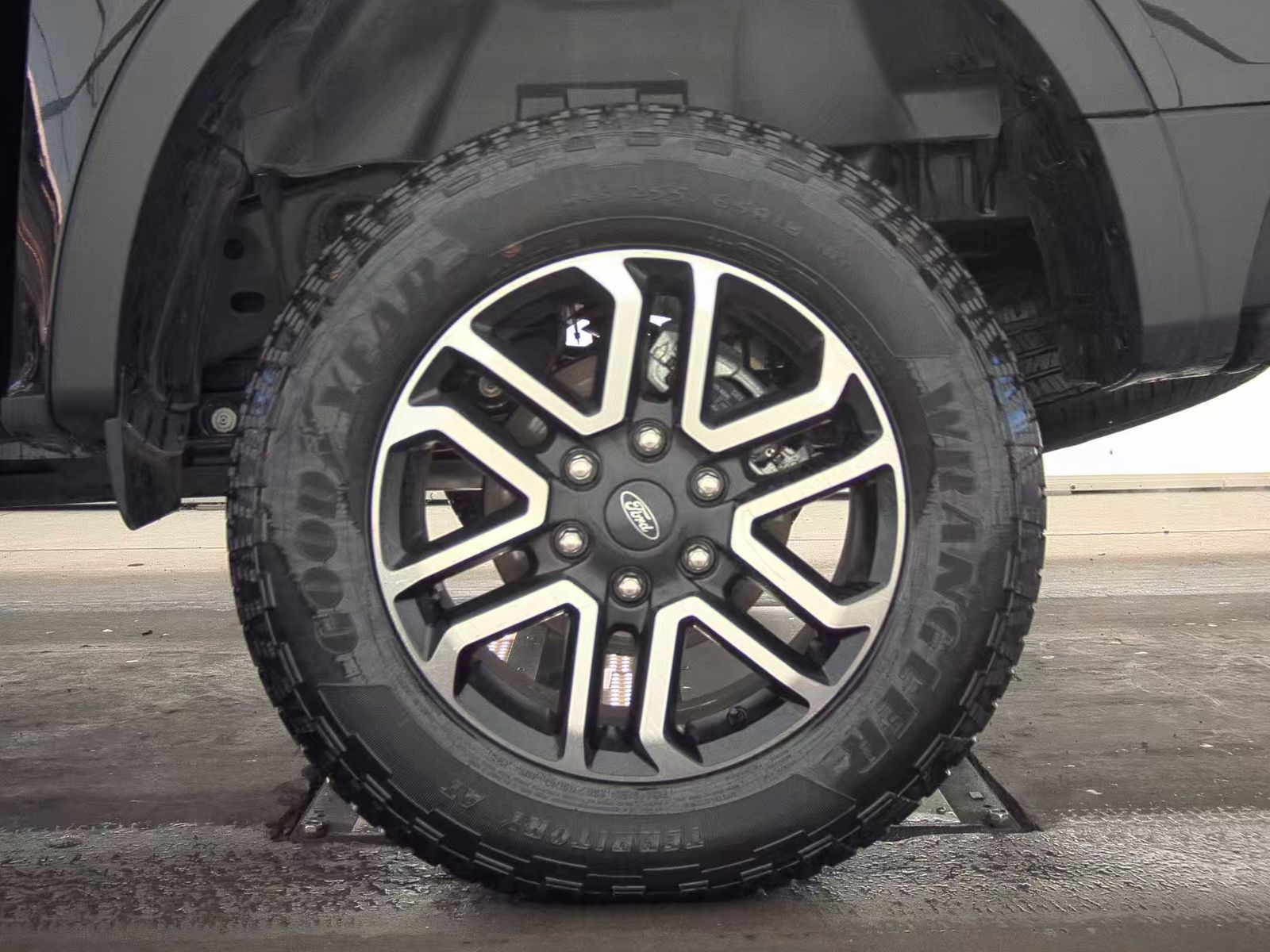 2025 Ford Ranger LARIAT AWD