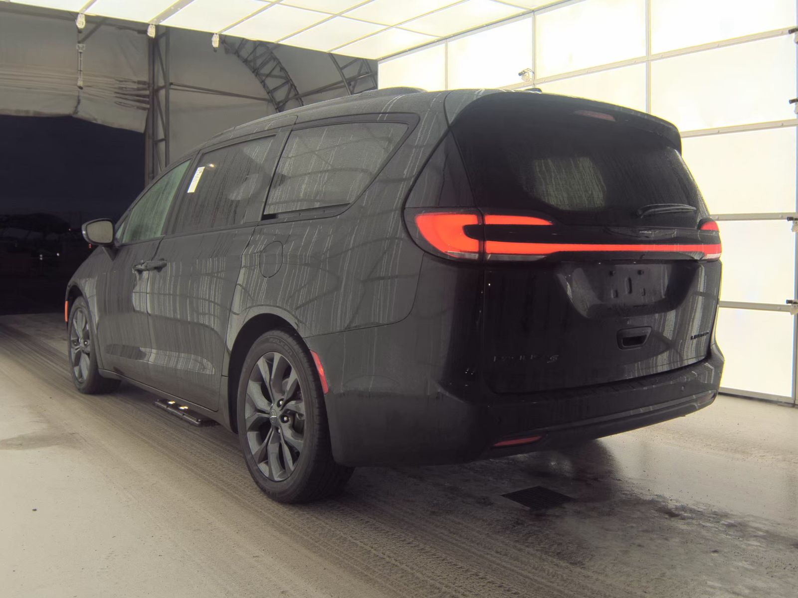 2025 Chrysler Pacifica Limited FWD