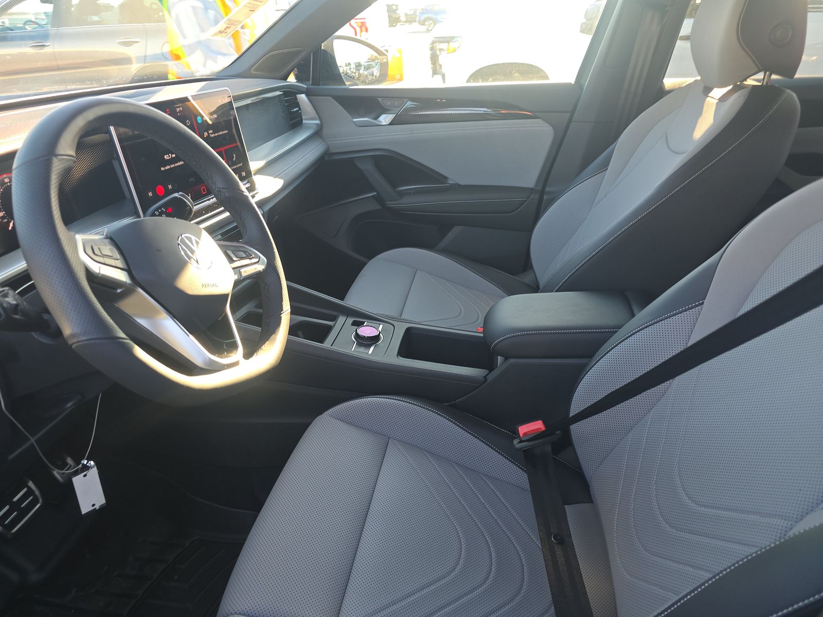 2025 Volkswagen Tiguan 2.0T SE R-Line Black AWD