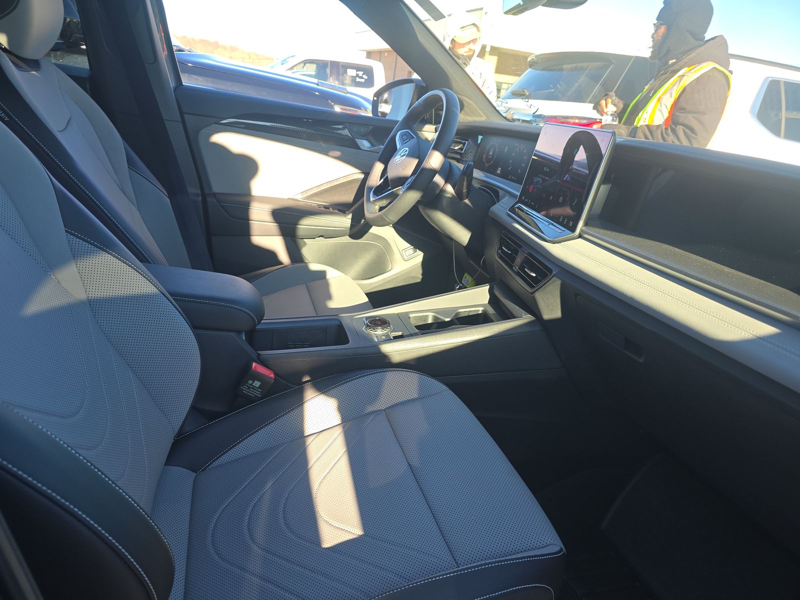 2025 Volkswagen Tiguan 2.0T SE R-Line Black AWD