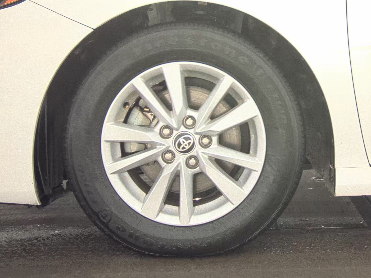 2025 Toyota Camry LE FWD