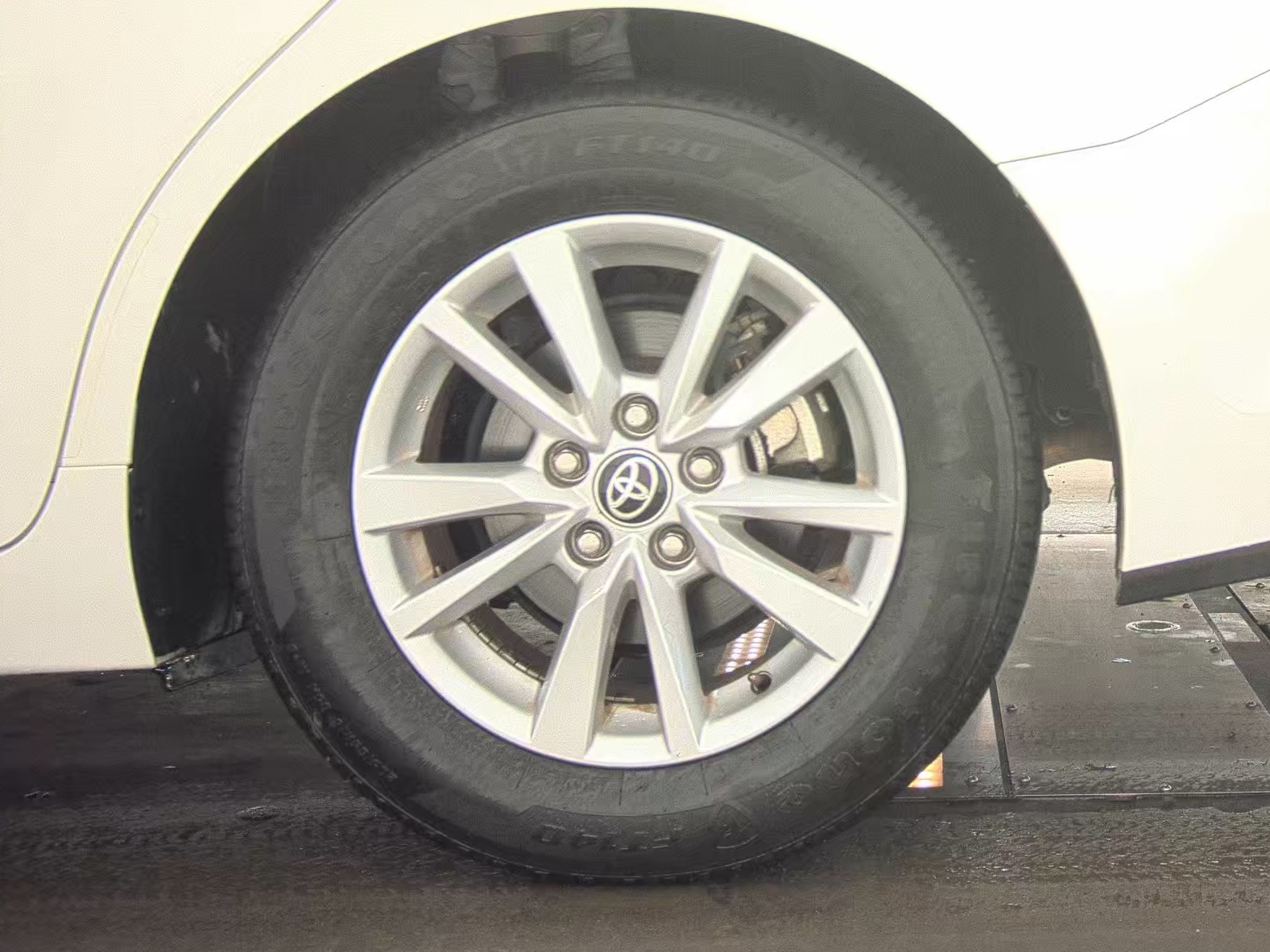 2025 Toyota Camry LE FWD