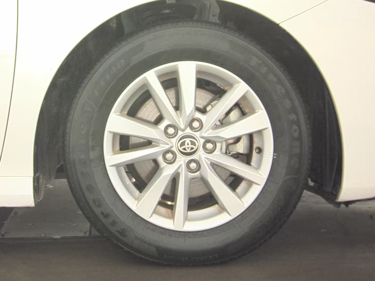 2025 Toyota Camry LE FWD