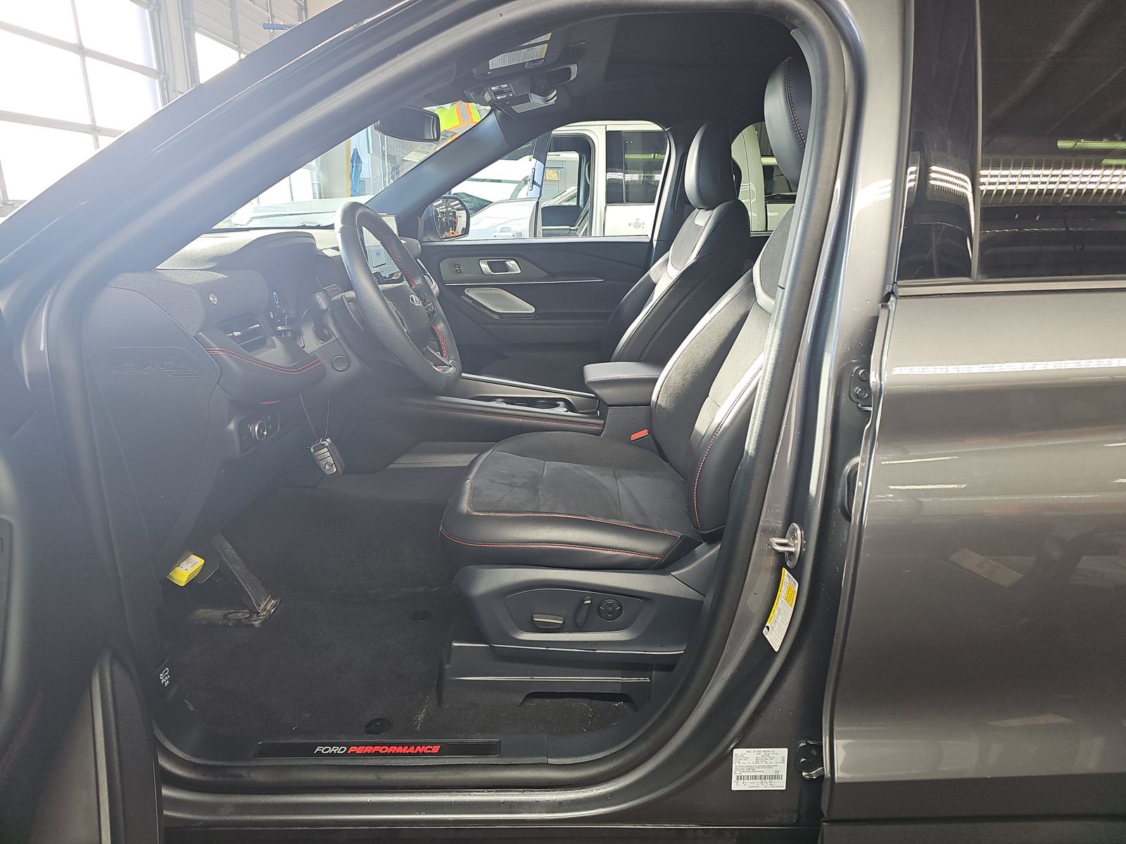 2025 Ford Explorer ST AWD