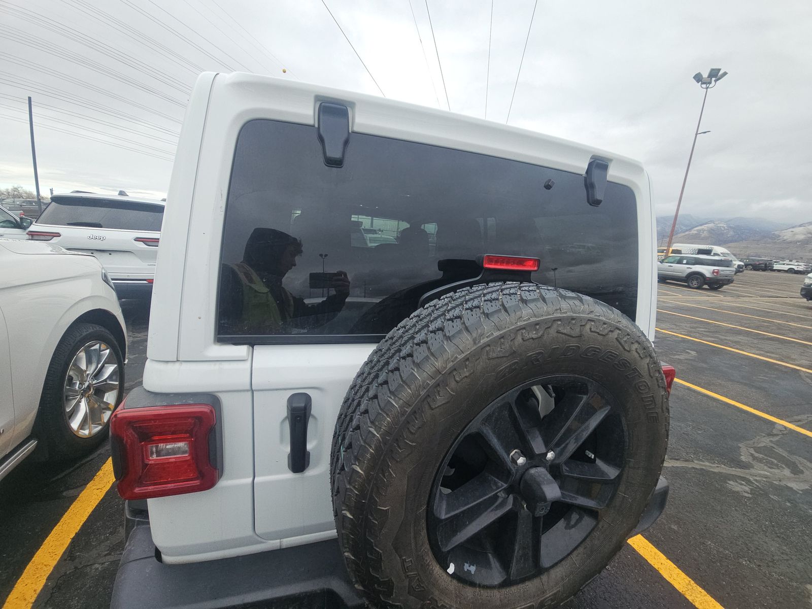 2023 Jeep Wrangler Sahara Altitude AWD