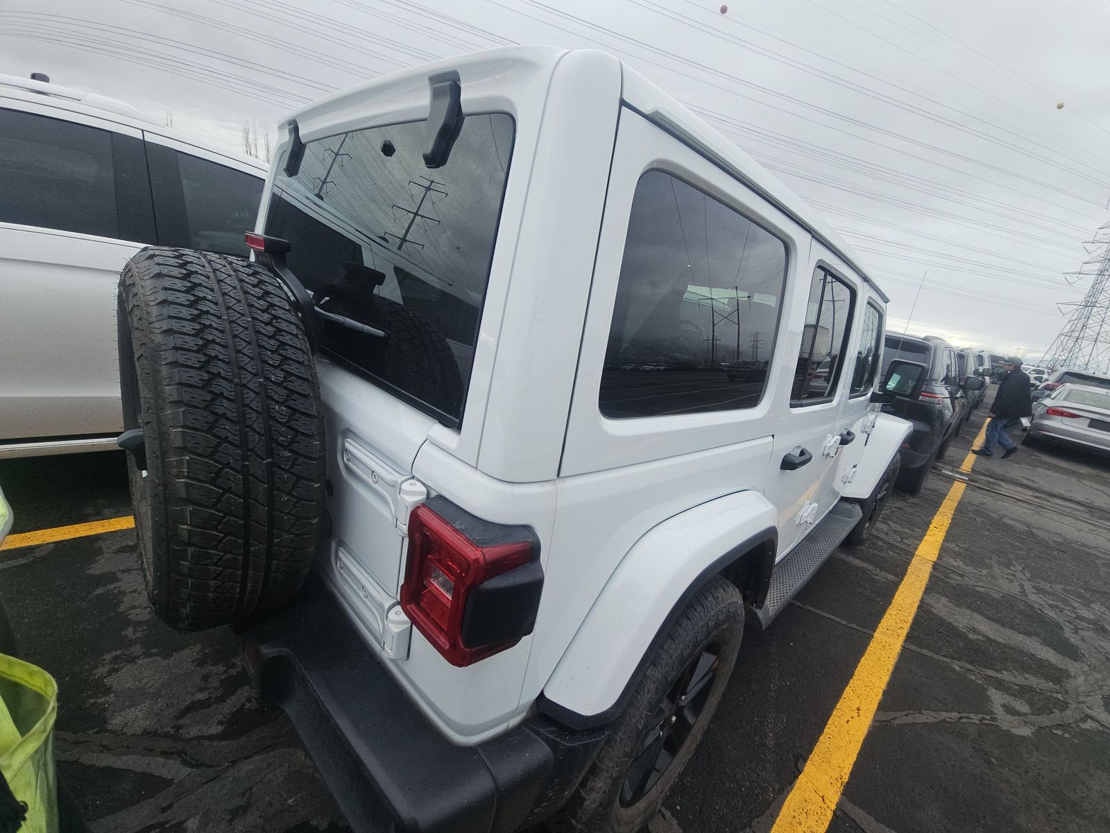 2023 Jeep Wrangler Sahara Altitude AWD