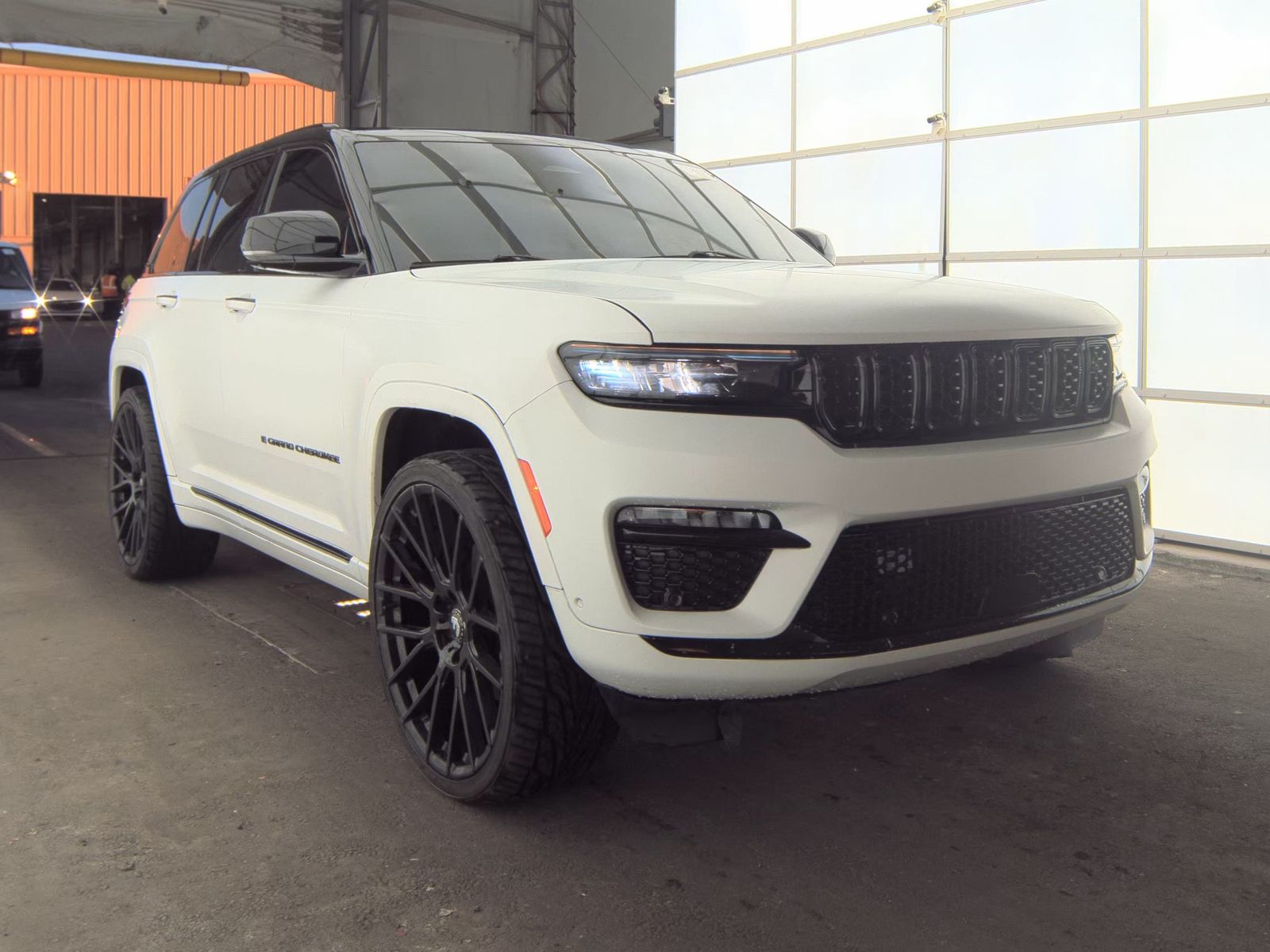 2022 Jeep Grand Cherokee Summit AWD