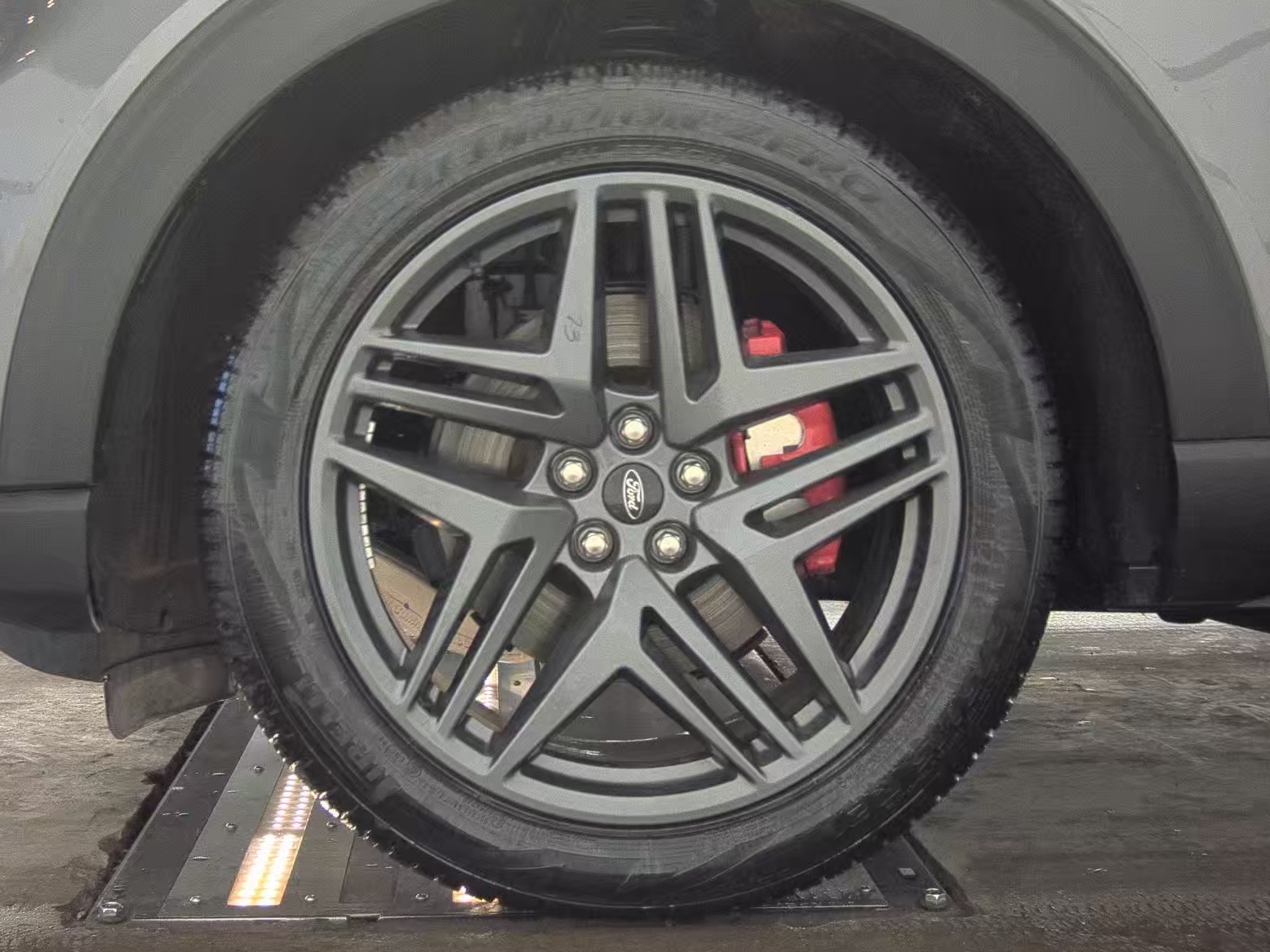 2025 Ford Explorer ST AWD