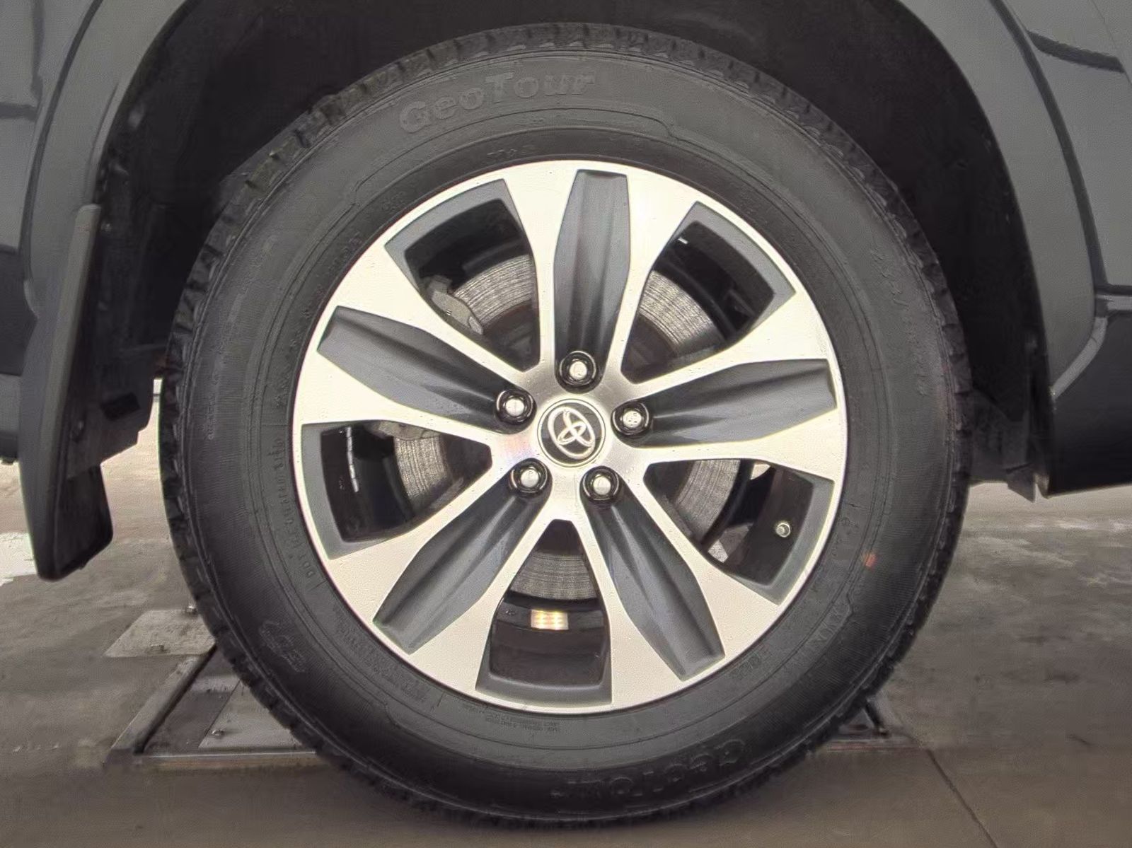 2024 Toyota Highlander XLE AWD