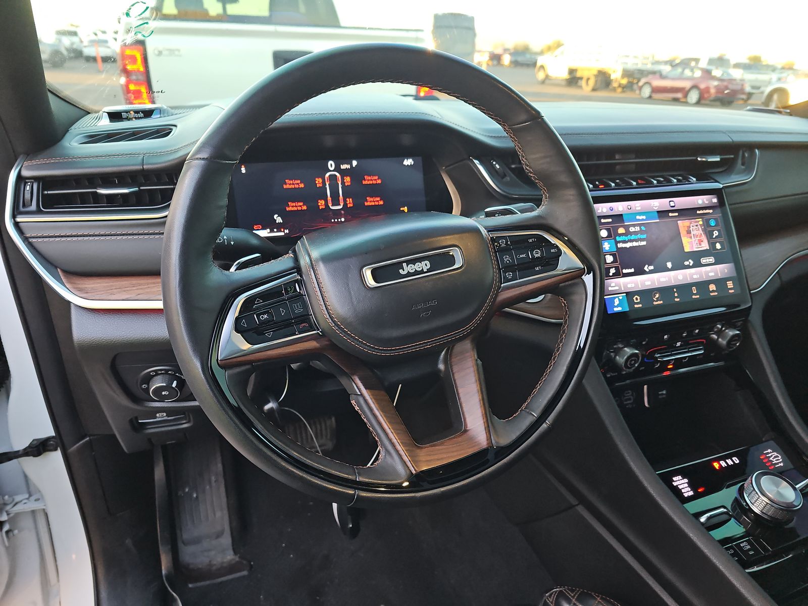 2022 Jeep Grand Cherokee Summit AWD