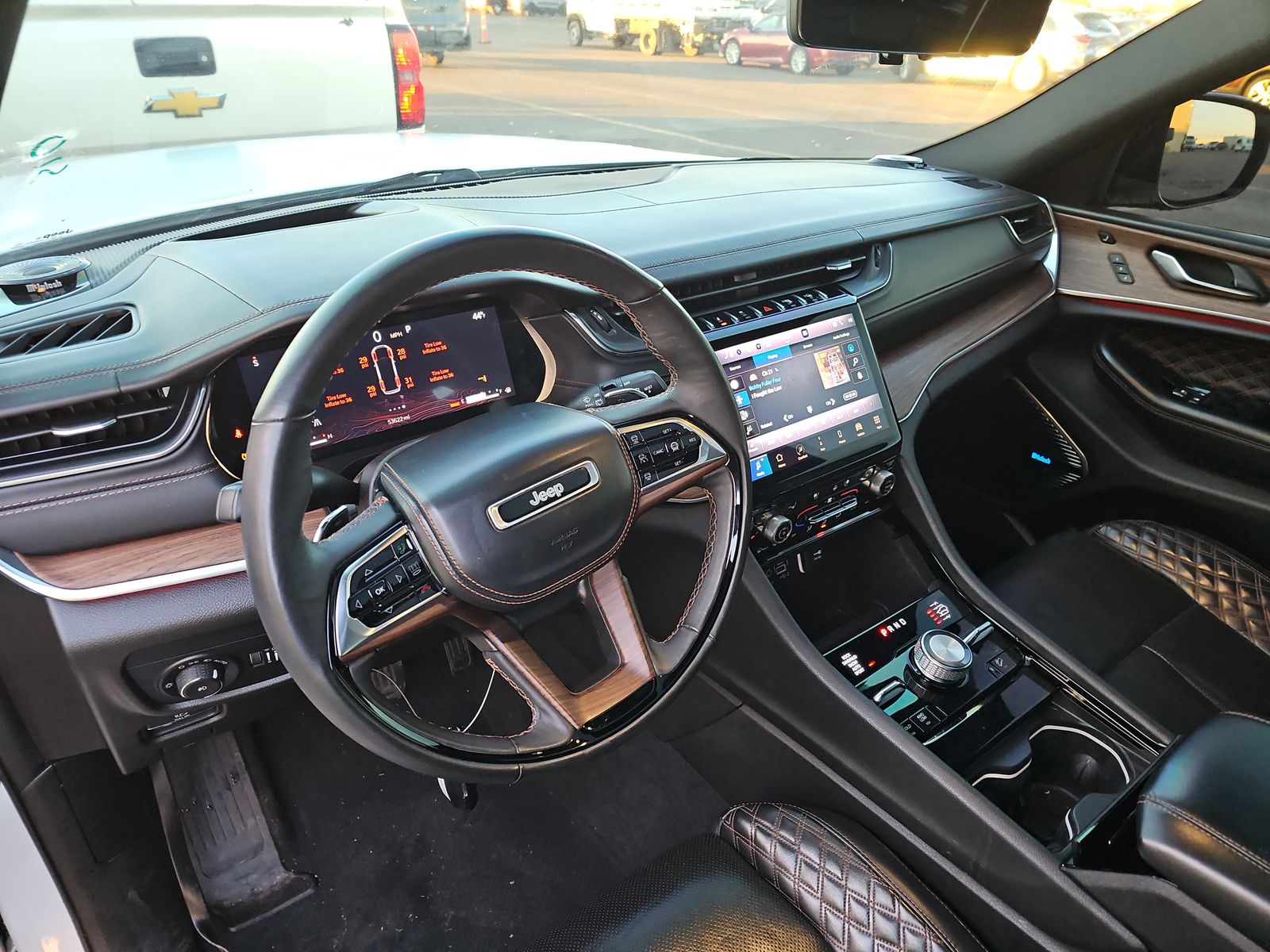 2022 Jeep Grand Cherokee Summit AWD