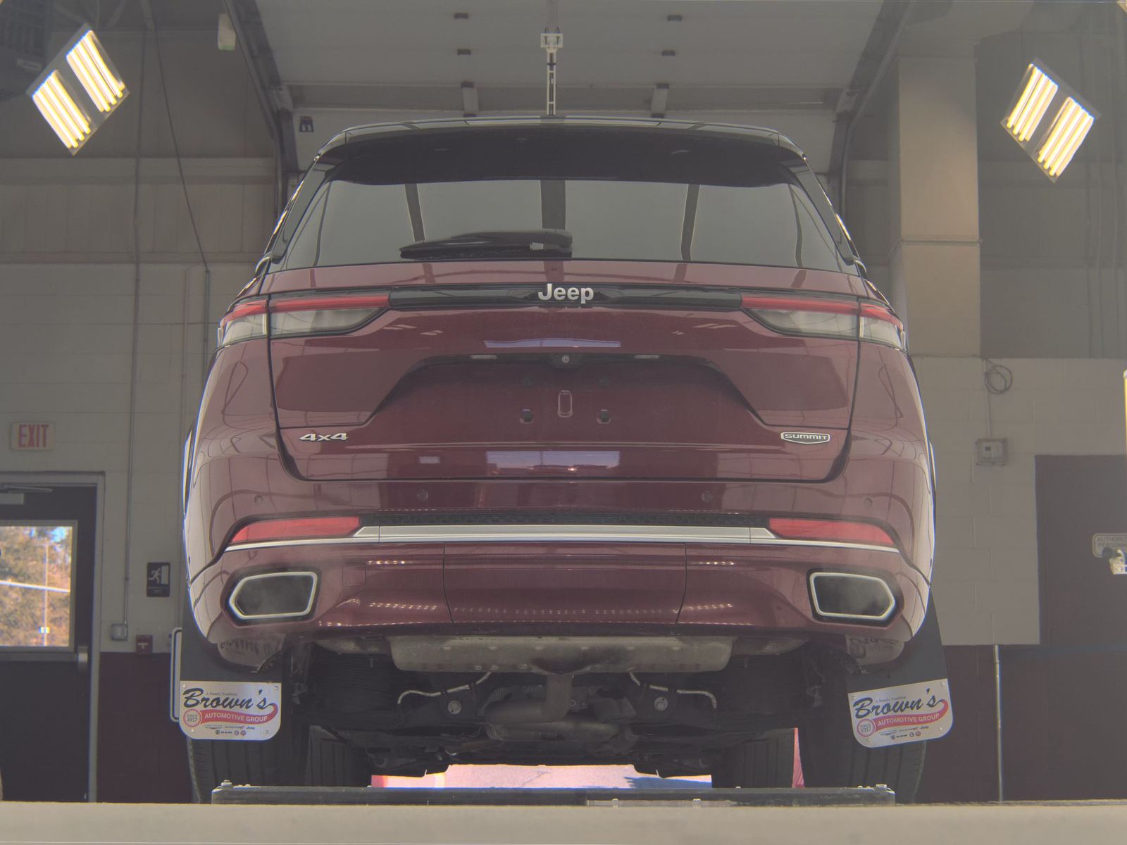 2022 Jeep Grand Cherokee Summit AWD