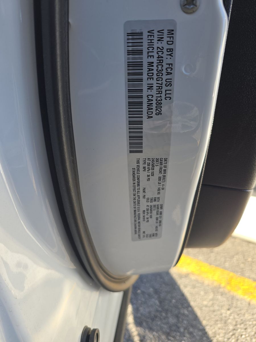 2024 Chrysler Pacifica Limited AWD